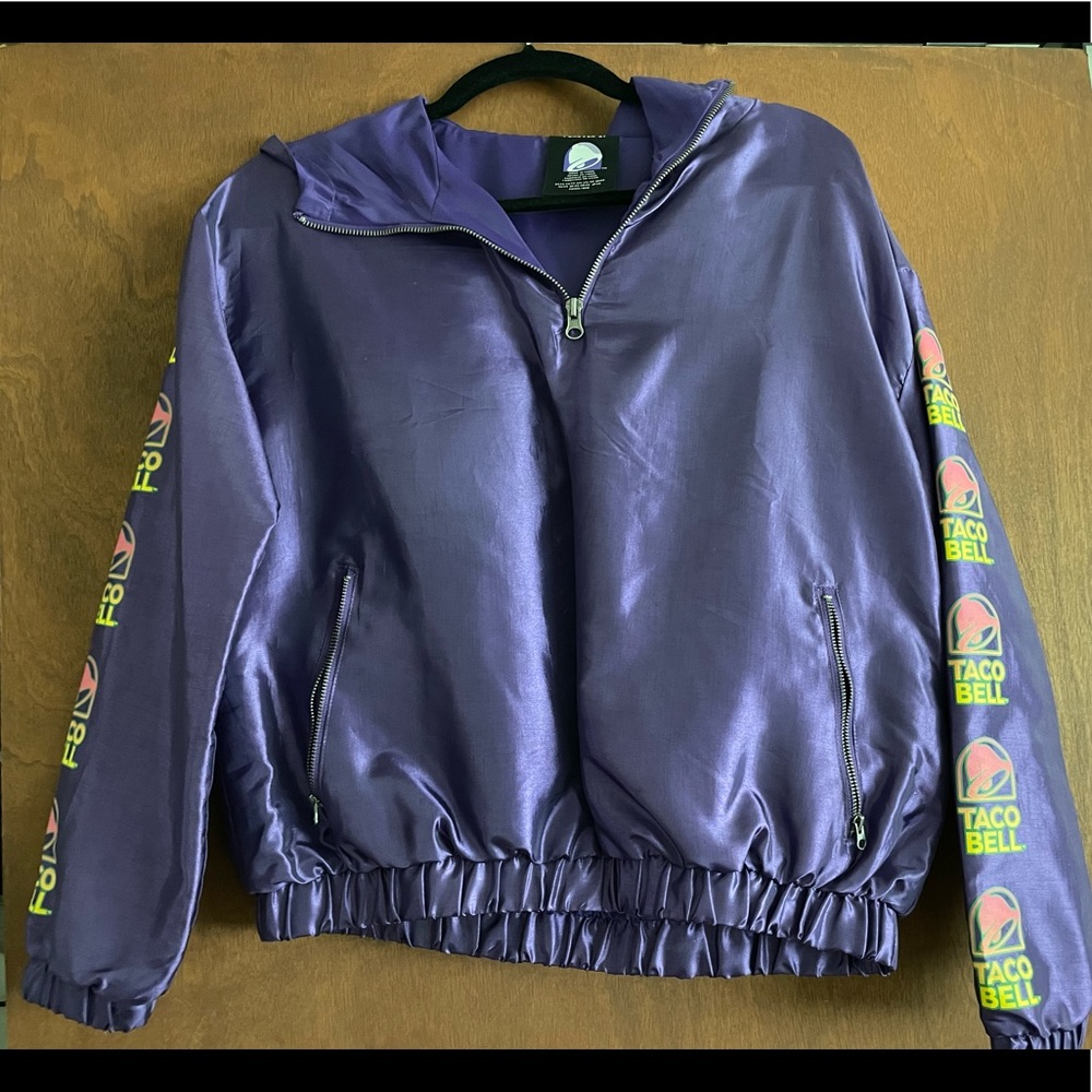 Taco Bell x F21 Anorak 1/4 Zip Pullover
